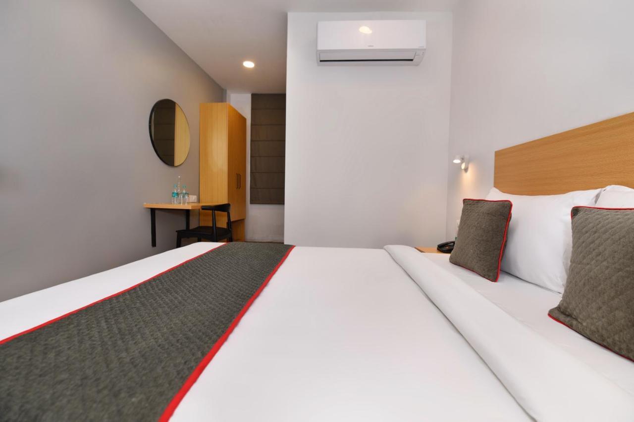Townhouse Function Inn Near Chaudhary Charan Singh International Airport Lucknow Exterior photo