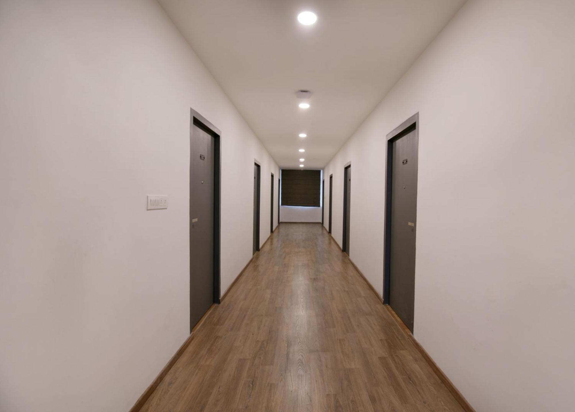 Townhouse Function Inn Near Chaudhary Charan Singh International Airport Lucknow Exterior photo